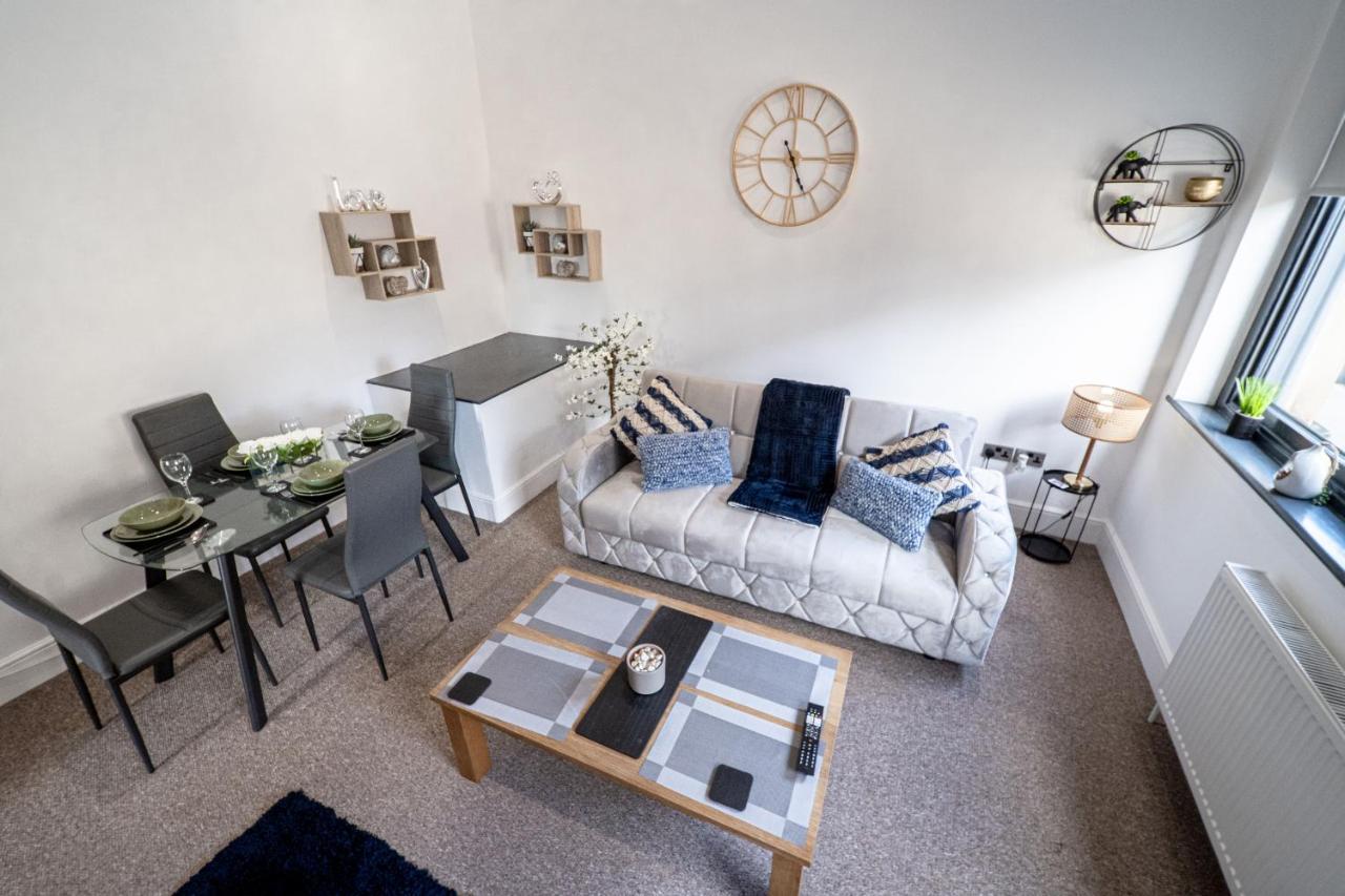 Cozy 1-Bedroom Apartment In The Heart Of Barnsley Town Centre ภายนอก รูปภาพ