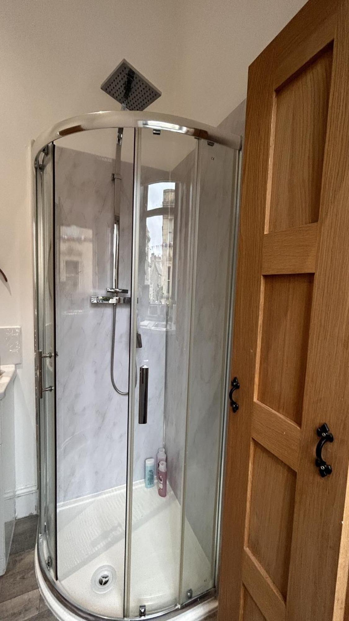 Cozy 1-Bedroom Apartment In The Heart Of Barnsley Town Centre ภายนอก รูปภาพ